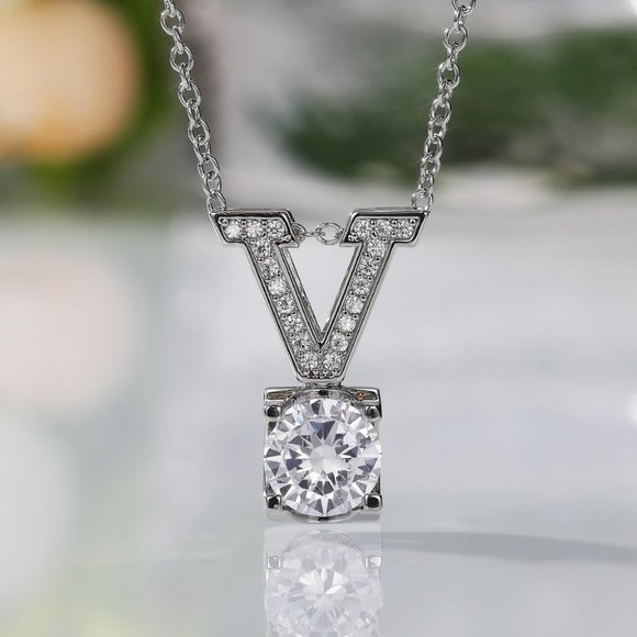 🔥 Trendy Design Letter Big Round Pure Zircon Fashion Necklace, EVGG1102 - Picture 1 of 8